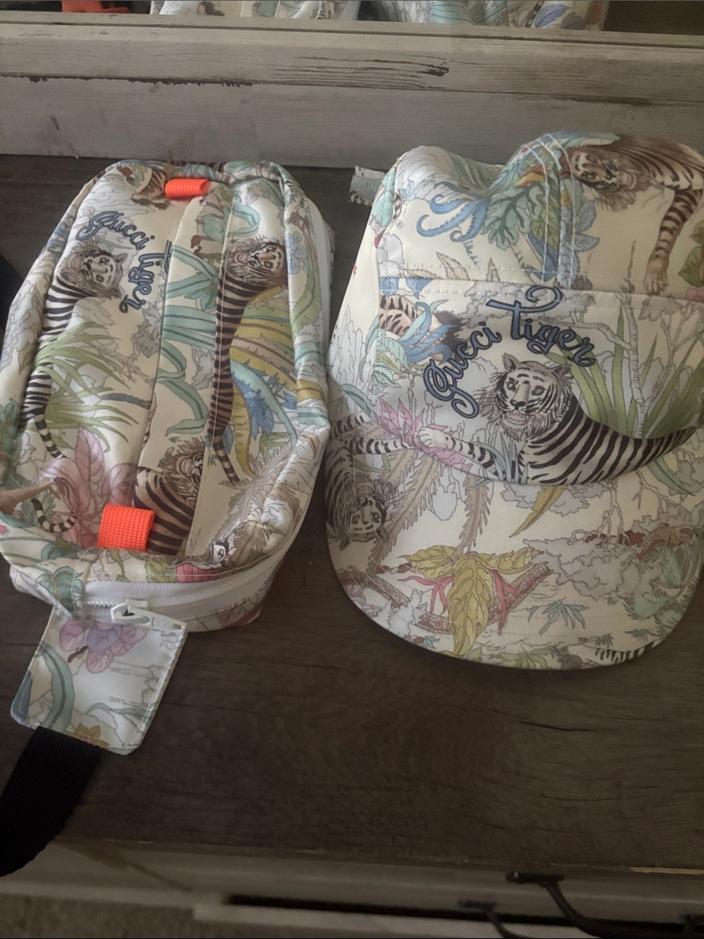 Gucci White Floral Tiger Print Men’s Cap with Pastel Accents